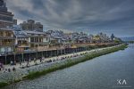 Blick von der Shijoo Brücke, dem Kamo-Fluss hoch